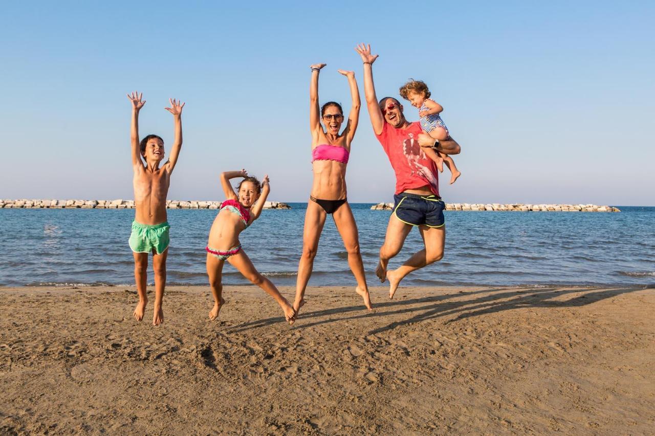 Hotel International Gabicce Mare Bagian luar foto
