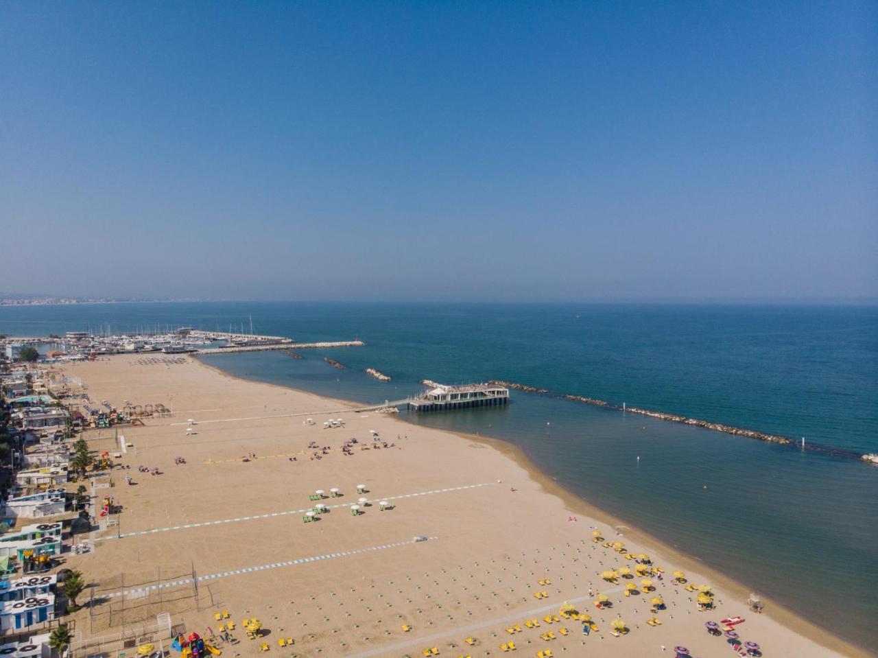 Hotel International Gabicce Mare Bagian luar foto
